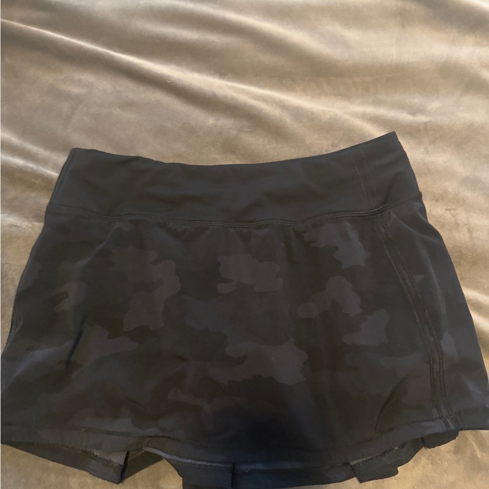 lululemon rival skirt size 6